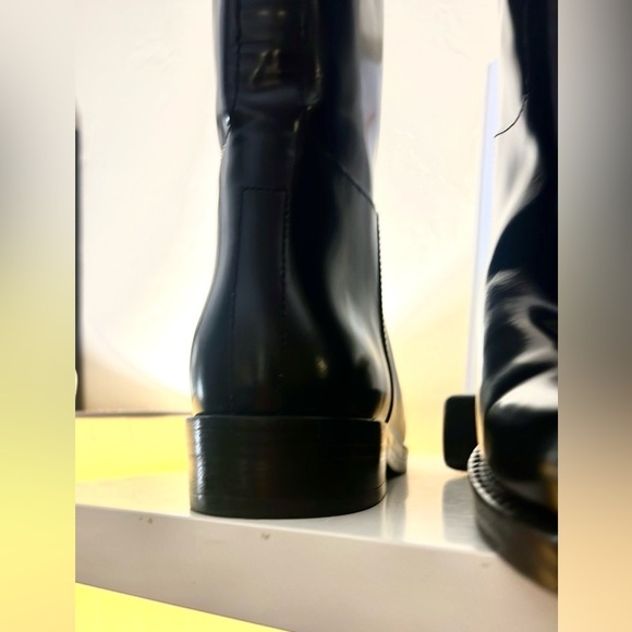 Michael Kors, Patent Leather Riding Boots, Excellent Condition, Size 37.5/US 7 - Picture 5 of 9
